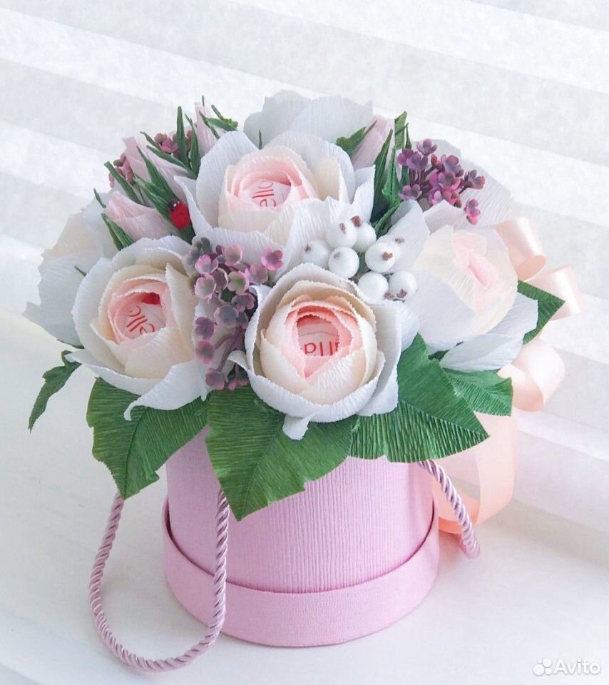 Букет подарок розы в шляпной коробке с конфетами ц купить на Зозу.ру - фотография № 3