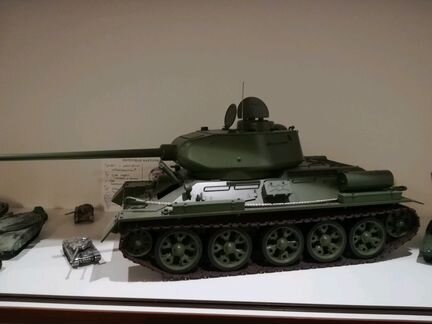 Танк Т 34 85