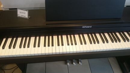 Пианино Roland RP 102 BK