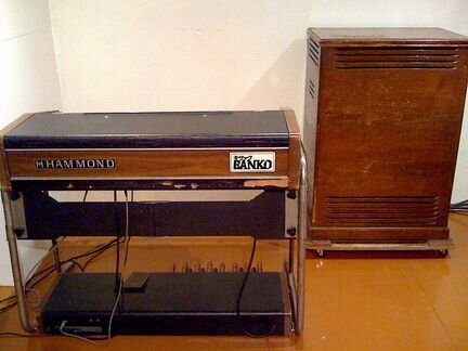 Organ Hammond X-5 /100v + Leslie Speaker Model 710