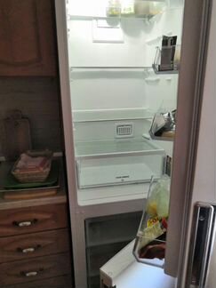 Холодильник аристон