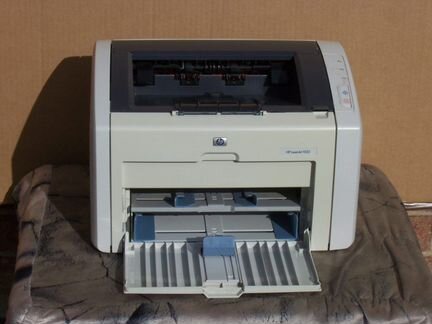 Принтер HP LaserJet 1022n сетевой
