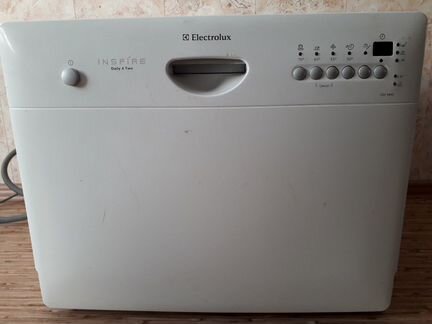 Надежная посудомойка Electrolux ESF 244