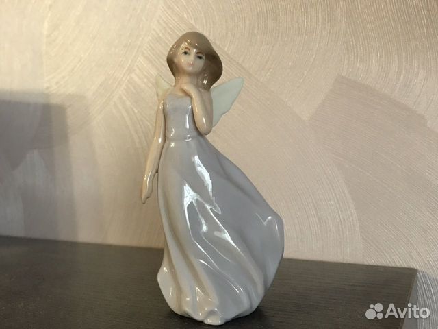 Фарфоровая статуэтка «ангел»