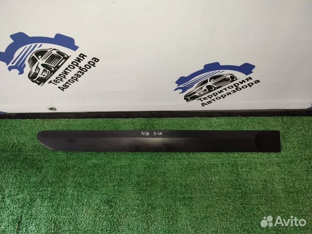 Молдинг двери задний правый Peugeot 308