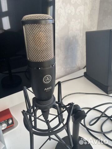 Микрофон akg p220