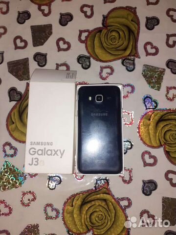 Телефон Samsung j3