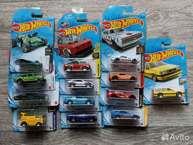 Hot wheels машинки