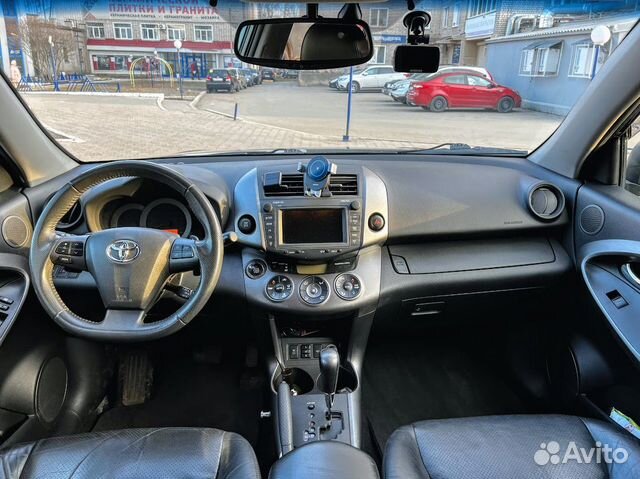 Toyota RAV4 2.0 AT, 2011, 189 311 км