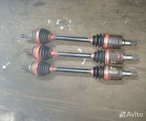 Привод левый Honda Civic 8 4D A/T FD FK FN