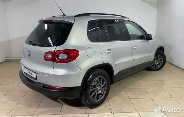 Volkswagen Tiguan `2010