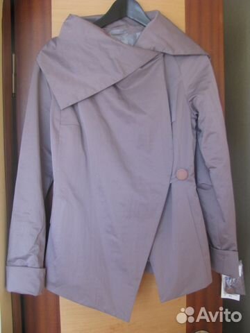 Новая ветровка р.44-46 Новая ветровка р.44-46