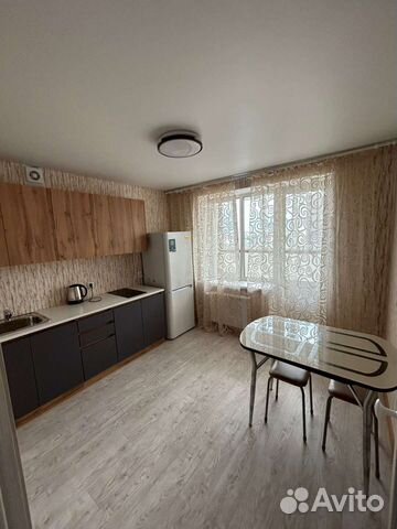 

1-к. квартира, 40 м², 10/10 эт.