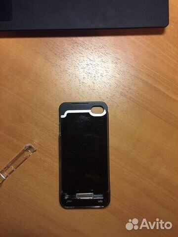 Чехол-зарядник для iPhone 4, 4s