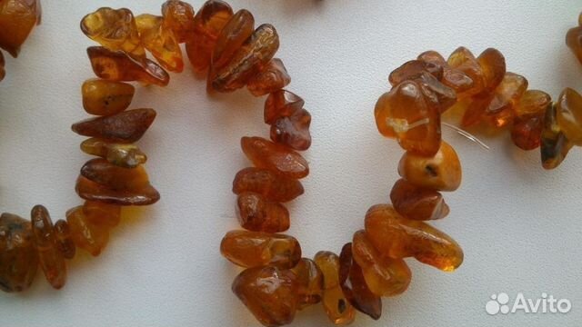Бусы янтарные натуральные природной формы Бусы янтарные натуральные природной формы