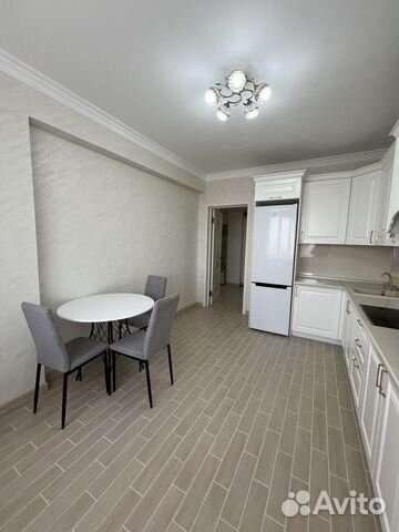 

2-к. квартира, 69 м², 6/9 эт.