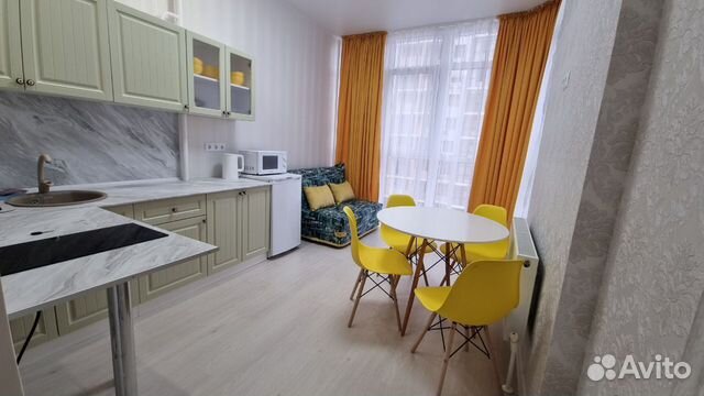 

1-к. квартира, 38 м², 4/17 эт.