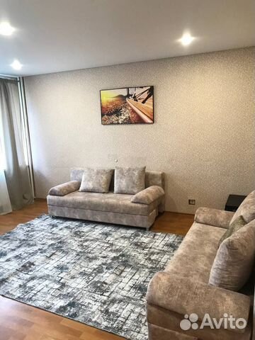 

2-к. квартира, 70 м², 1/17 эт.