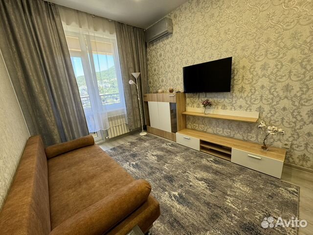 

1-к. квартира, 37 м², 9/9 эт.