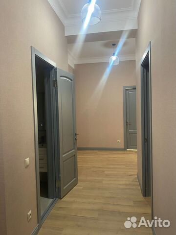 

2-к. квартира, 102 м², 2/11 эт.