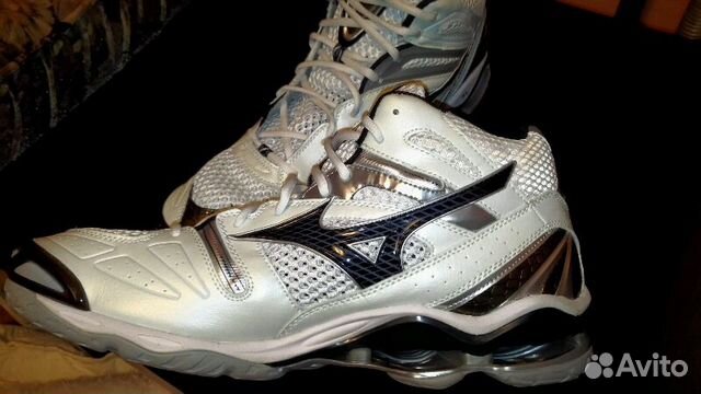 mizuno tornado 6