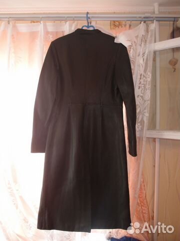 Черный женский кожаный плащ