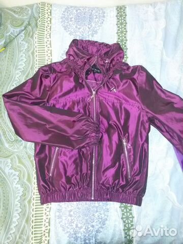 Продам верхнюю одежду д/девочки-девушки 40-42 р-ра Продам верхнюю одежду д/девочки-девушки 40-42 р-ра