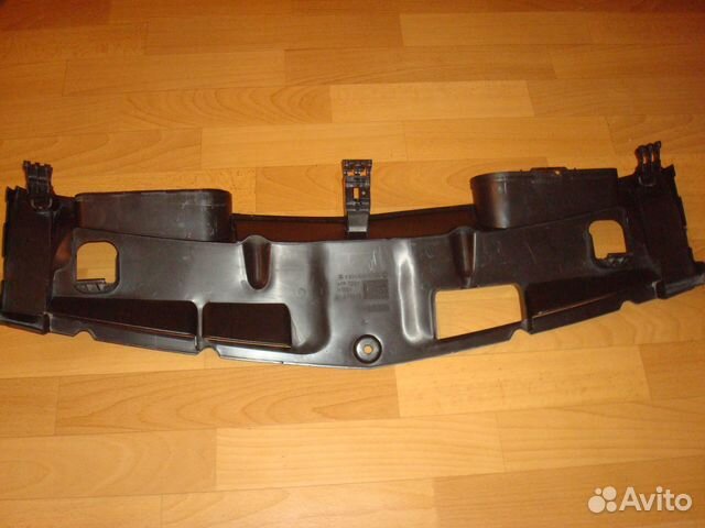 Кожух замка капота mercedes-Benz C klasse w204 б/у Кожух замка капота mercedes-Benz C klasse w204 б/у