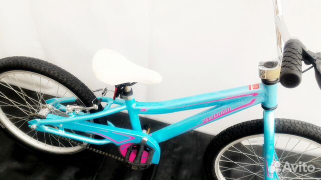 Легкий детский Specialized Hotrock 20 girl Легкий детский Specialized Hotrock 20 girl