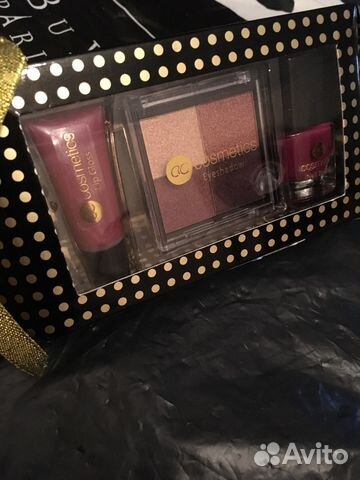 Подарочный косметический набор в форме Конфеты