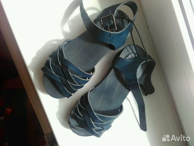 Босоножки для девочки Zara новые 27