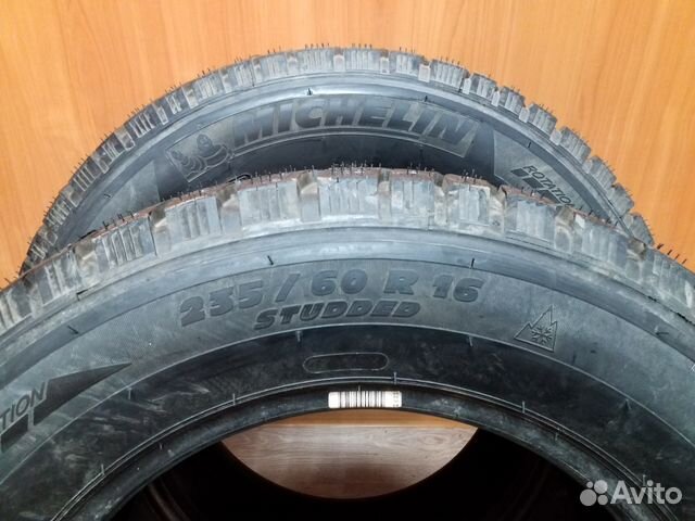 235/60r16 Michelin новые пара