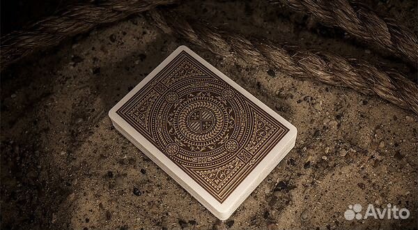 Игральные карты «Медальон» - Theory 11 Игральные карты «Медальон» - Theory 11