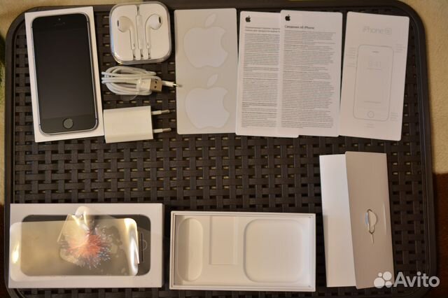 Продам iPhone SE 32 GB Продам iPhone SE 32 GB