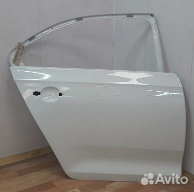 Дверь задняя правая бу хор.Skoda Rapid в цвет