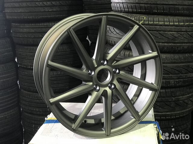 Vossen CVT Комплект новых литых дисков R18 Vossen CVT Комплект новых литых дисков R18
