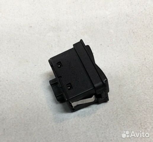 Кнопка стеклоподъемника BMW E39 Кнопка стеклоподъемника BMW E39