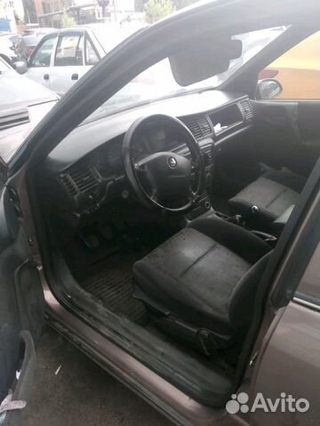 Opel Vectra 1.6 МТ, 1998, 300 000 км