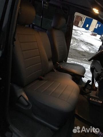 Чехлы для Toyota Land Cruiser 105 (1998-2007) Чехлы для Toyota Land Cruiser 105 (1998-2007)