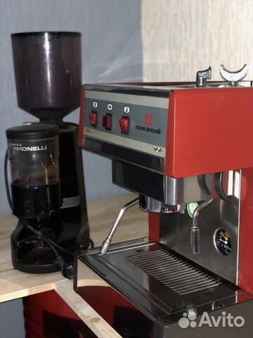 Кофемашина и кофемолка Simonelli mac 2000