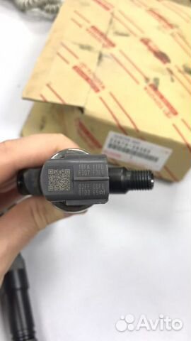 Форсунка топливная Toyota 23670-39365 1KD-FTV Форсунка топливная Toyota 23670-39365 1KD-FTV