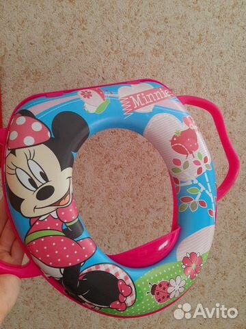 Детское сиденье на унитаз