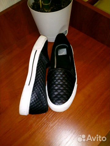 Слипоны Bershka