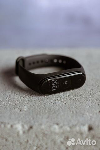 Xiaomi Mi Band 4 (Оригинал) Xiaomi Mi Band 4 (Оригинал)