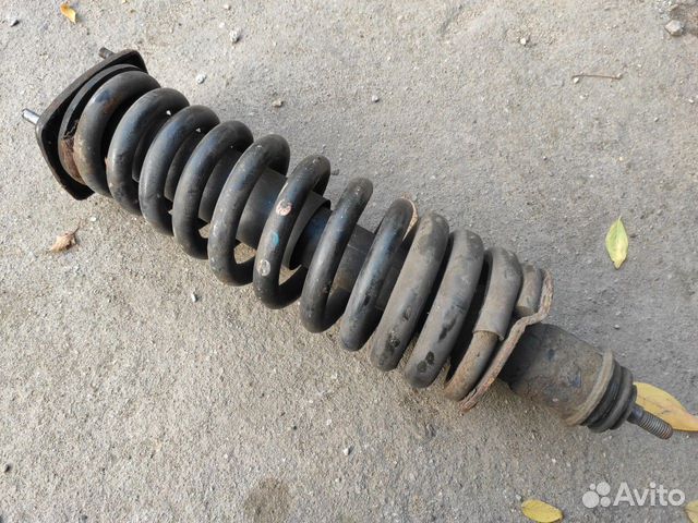 Mercedes W163 ml задняя стойка Mercedes W163 ml задняя стойка