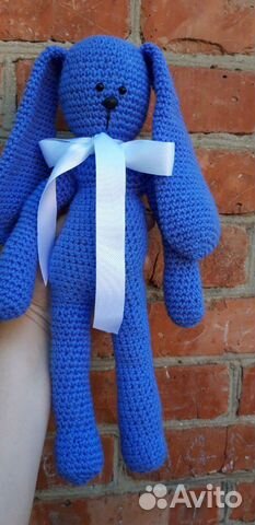 Вязаный зайка амигуруми