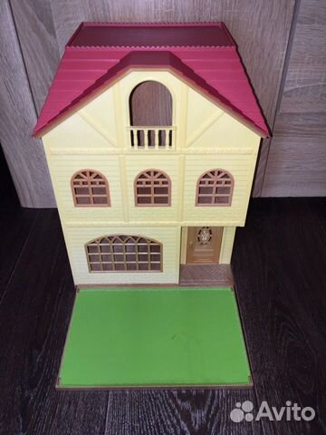 Трехэтажный дом Sylvanian Families