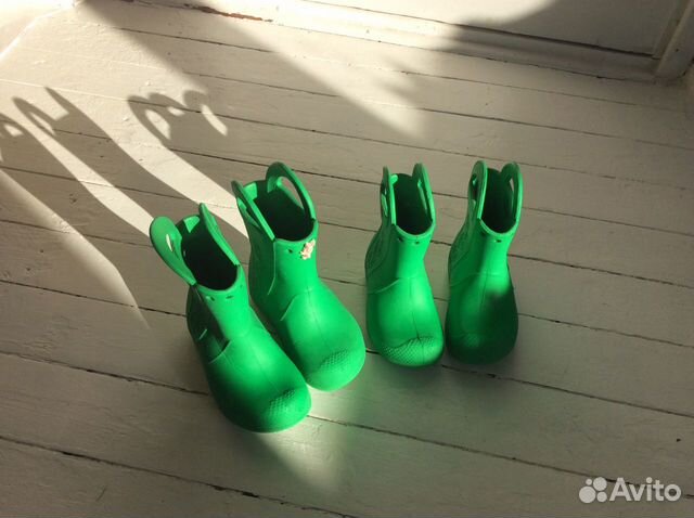 Сапоги Crocs две пары С10 и C8 (27 и 25 р.-ры) Сапоги Crocs две пары С10 и C8 (27 и 25 р.-ры)