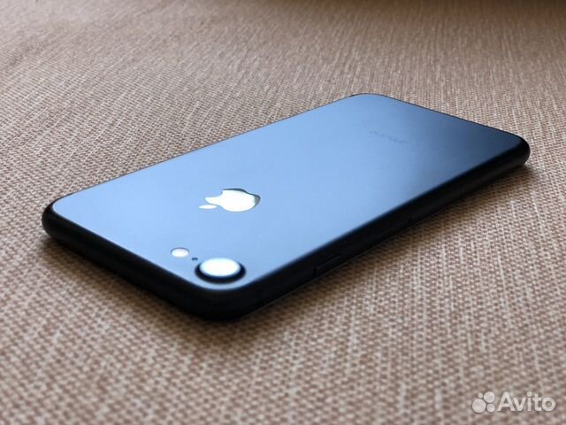 iPhone 7 чёрный матовый iPhone 7 чёрный матовый