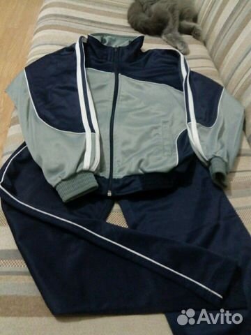 Костюм спортивный